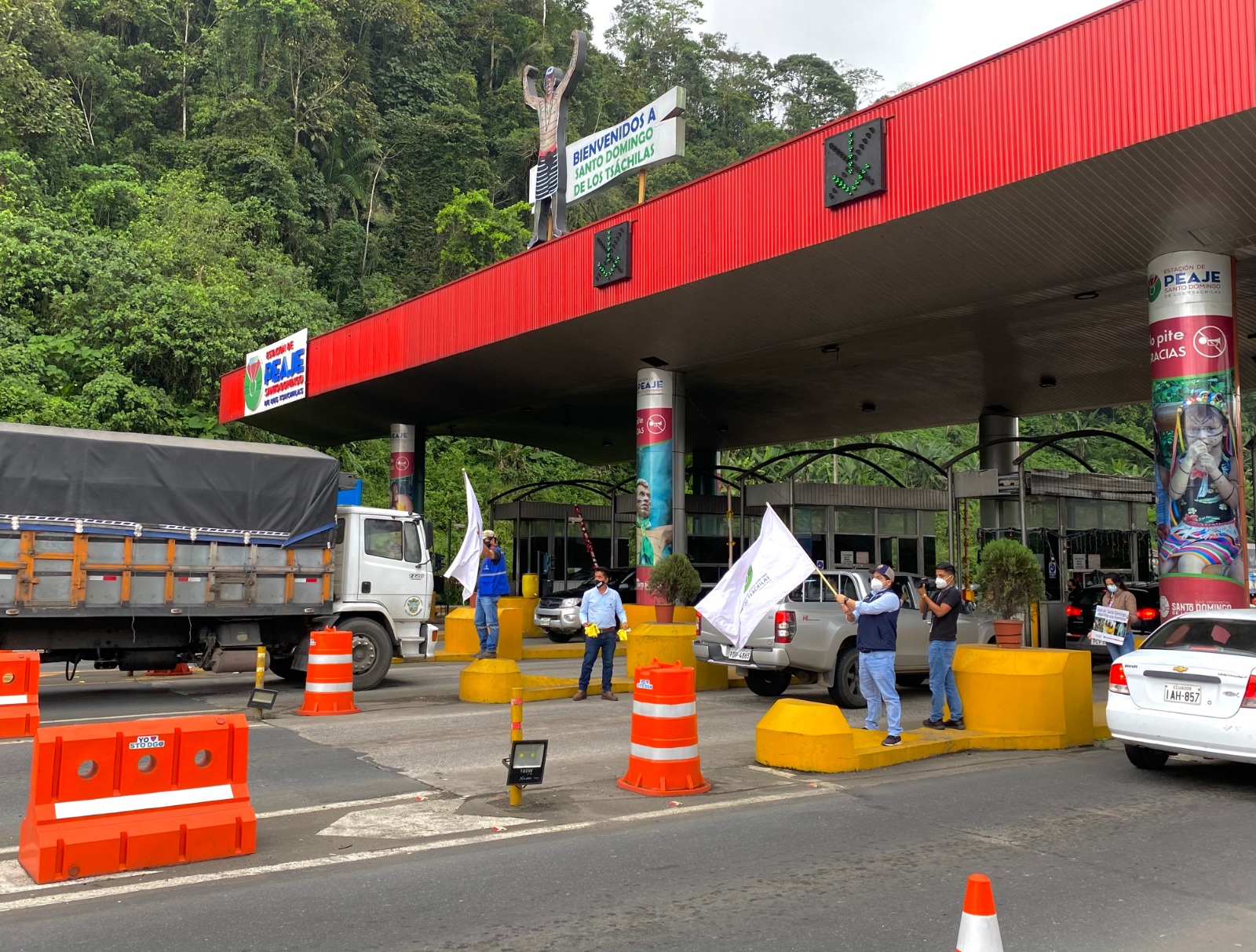 Está habilitada la vía Alóag – Santo Domingo para el feriado de tres días