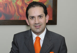 Víctor Hugo Villacrés es el nuevo gerente de El Metro de Quito