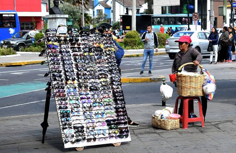 COMERCIO. La informalidad quita liquidez a la economía formal y crea más informalidad.