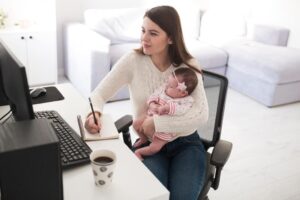 ¿Cómo generar un equilibrio entre trabajo y maternidad?