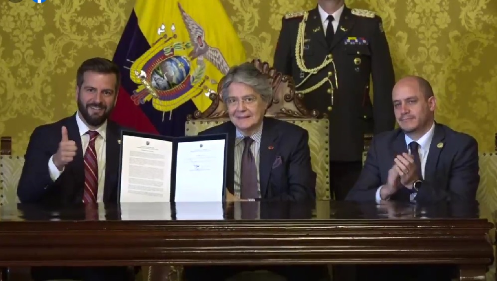 Lasso emite segundo decreto ley para impulsar inversiones en zonas francas