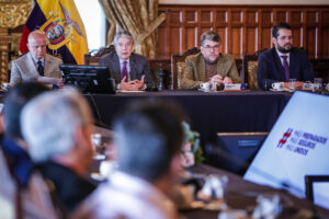 PREVENCIÓN. El presidente de la república, Guillermo Lasso, socializa el Plan ENOS para mitigar los riesgos por el fenómeno de El Niño.