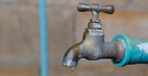 30 sectores de Ambato se quedarán sin agua este miércoles