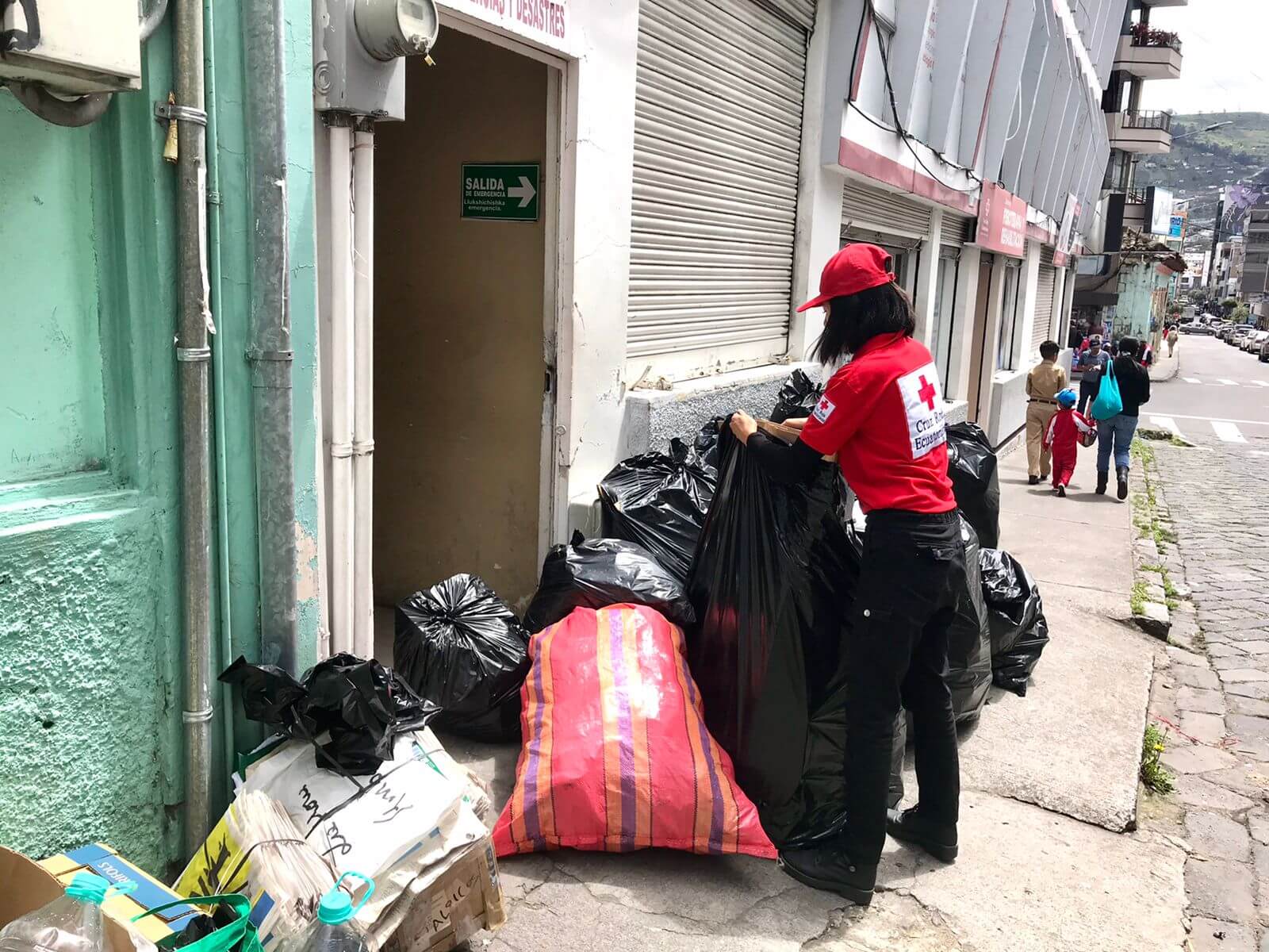 La Cruz Roja Ecuatoriana Tungurahua realiza reciclaje de manera permanente.
