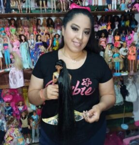 Más de 1.400 muñecas Barbie se exponen en Ambato