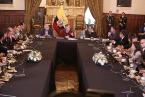 Guillermo Lasso firma Decreto que declara prioridad nacional ejecución de acciones para enfrentar al fenómeno «El Niño»