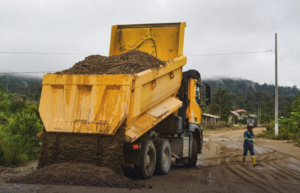 Refuerzan mantenimiento en la vía El Dorado – Guayzimi