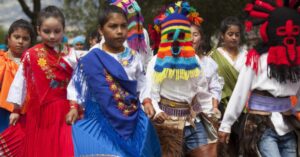 Niños abren la temporada de Inti Raymi en Ibarra