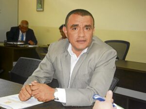 Javier Pincay, alcalde de Portoviejo perdió sus derechos políticos por dos años
