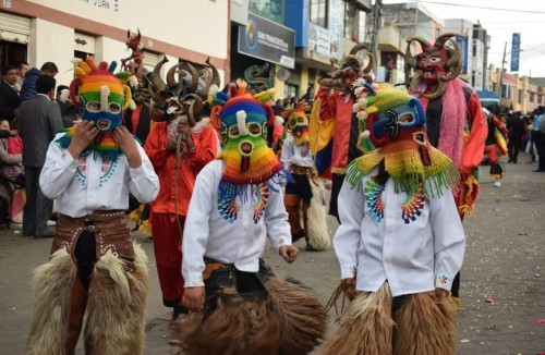 Mocha inicia las fiestas en honor a San Juan