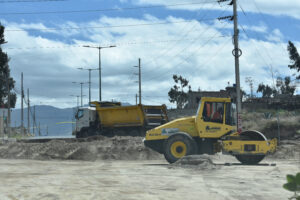 Vías cerradas al  sur de Ambato por obra municipal