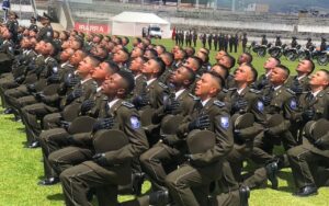 264 policías se graduaron en Imbabura