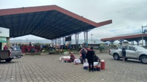 Productores y comerciantes cambian al Mayorista de Ambato por el de Riobamba