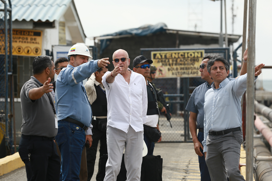 ACOMPAÑAMIENTO. El vicepresidente de la República, Alfredo Borrero, encabeza acciones de preparación en la Costa ecuatoriana. Foto: Vicepresidencia