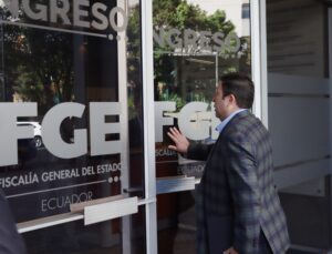 FGE informó a la Corte Constitucional que abrió una investigación para aclarar desaparición del Tercer Informe