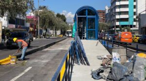 Por trabajos de reparación en las vías, suspenden las paradas Casa de la Cultura y Galo Plaza de la Ecovía este feriado