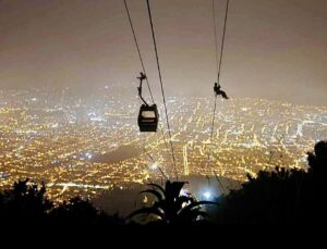 El Teleférico y el Alcalde de Quito dan detalles de la avería