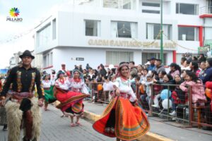 Desfile cultural del folclor y la alegría pillareña