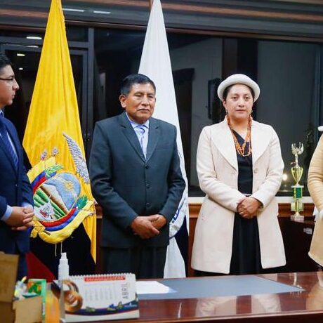 Tanto Diana Caiza, alcaldesa de Ambato, como Luis Antonio Manobanda, vicealcalde, fueron electos por Pachakutik.
