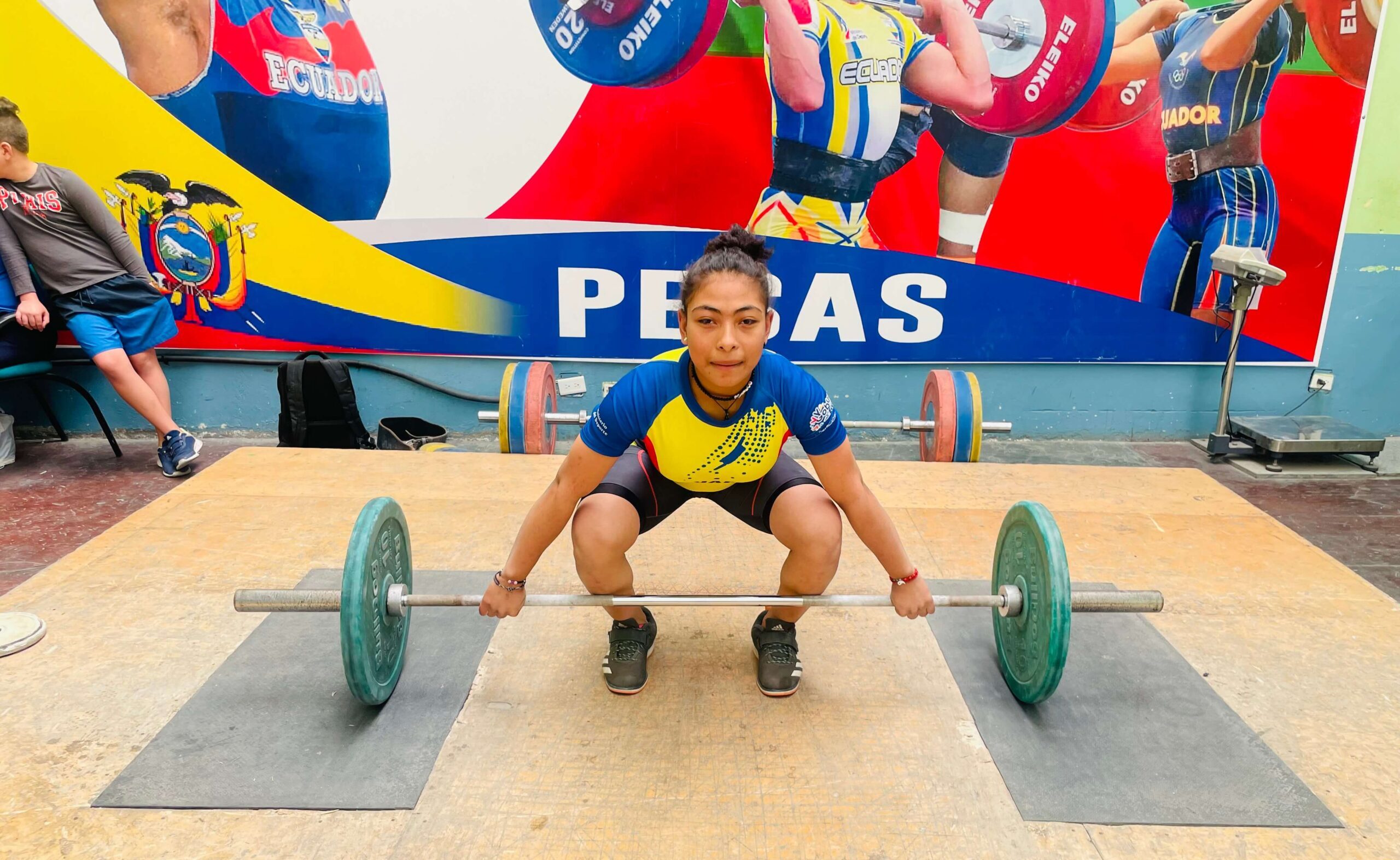 Wendy Gonzáles a sus 15 años es una de las deportistas más fuertes del Ecuador.