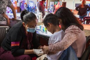Desnutrición infantil en Ecuador: Caravana de la Ternura ofreció atención médica gratuita en Quito
