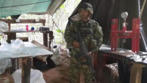 Desmantelan dos laboratorios de cocaína en la frontera entre Ecuador y Colombia