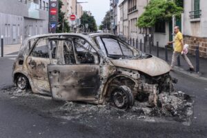 Demasiado pronto para cuantificar los daños de los disturbios, señala el Gobierno francés