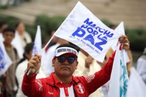 Lima congregó a grupos a favor y en contra de las protestas antigubernamentales del día 19
