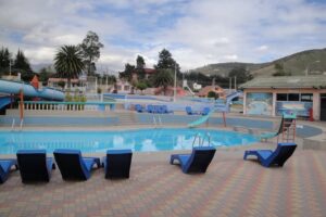 Sumérgete en la diversión: conoce las piscinas económicas al norte y sur de Quito