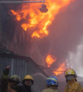 Al menos 11 muertos en México por un incendio provocado en un bar