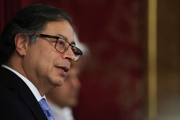 El presidente de Colombia, Gustavo Petro, hizo carrera denunciando los vínculos de las élites con el narcotráfico, pero ahora es investigado por lo mismo.