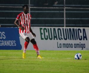 Alex Rangel sueña con ganar títulos en la selección ecuatoriana de fútbol