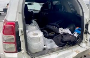 Tres detenidos con material explosivo en Ibarra