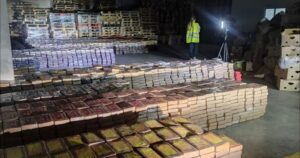 Policia española incauta 9,5 toneladas de cocaína enviada en contenedores de banano ecuatoriano 