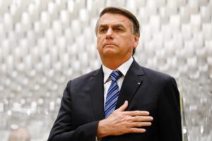 Bolsonaro presenta el extracto de sus cuentas tras las sospechas por la venta irregular de las joyas saudíes