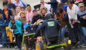 18 heridos en carrera de coches de madera