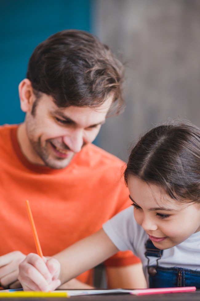 Los padres deben estar pendientes de sus hijos para conocer si pueden llegar a tener dificultades de aprendizaje.