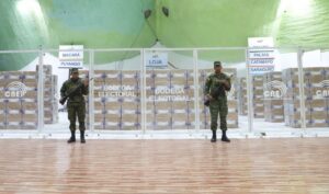 Arriban paquetes electorales a Loja