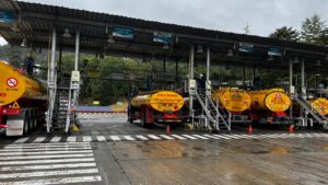 Problemas y desabastecimiento en los despachos de combustibles en Cuenca