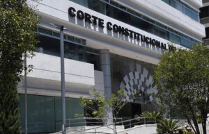 Corte Constitucional admite a trámite la demanda de la Conaie contra decreto que regula la consulta ambiental