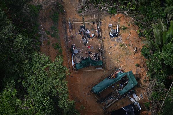 Ambiente. Operación contra el avance de la deforestación y la minería ilegal en la Amazonía brasileña. EFE