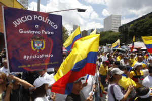 Al grito de «¡Fuera Petro!» los colombianos protestaron contra el Gobierno