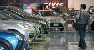 La venta de vehículos nuevos cayó 7% en julio de 2023