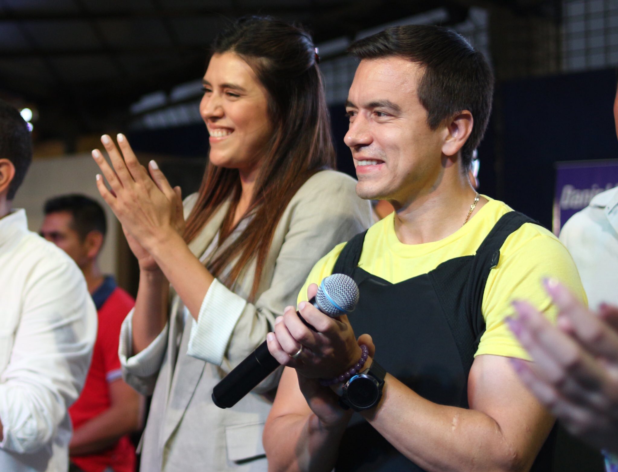 Voters show with their silence the political rearrangement, fear and anxiety