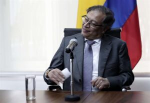 Fiscalía de Colombia investiga amenazas a la hija de Petro