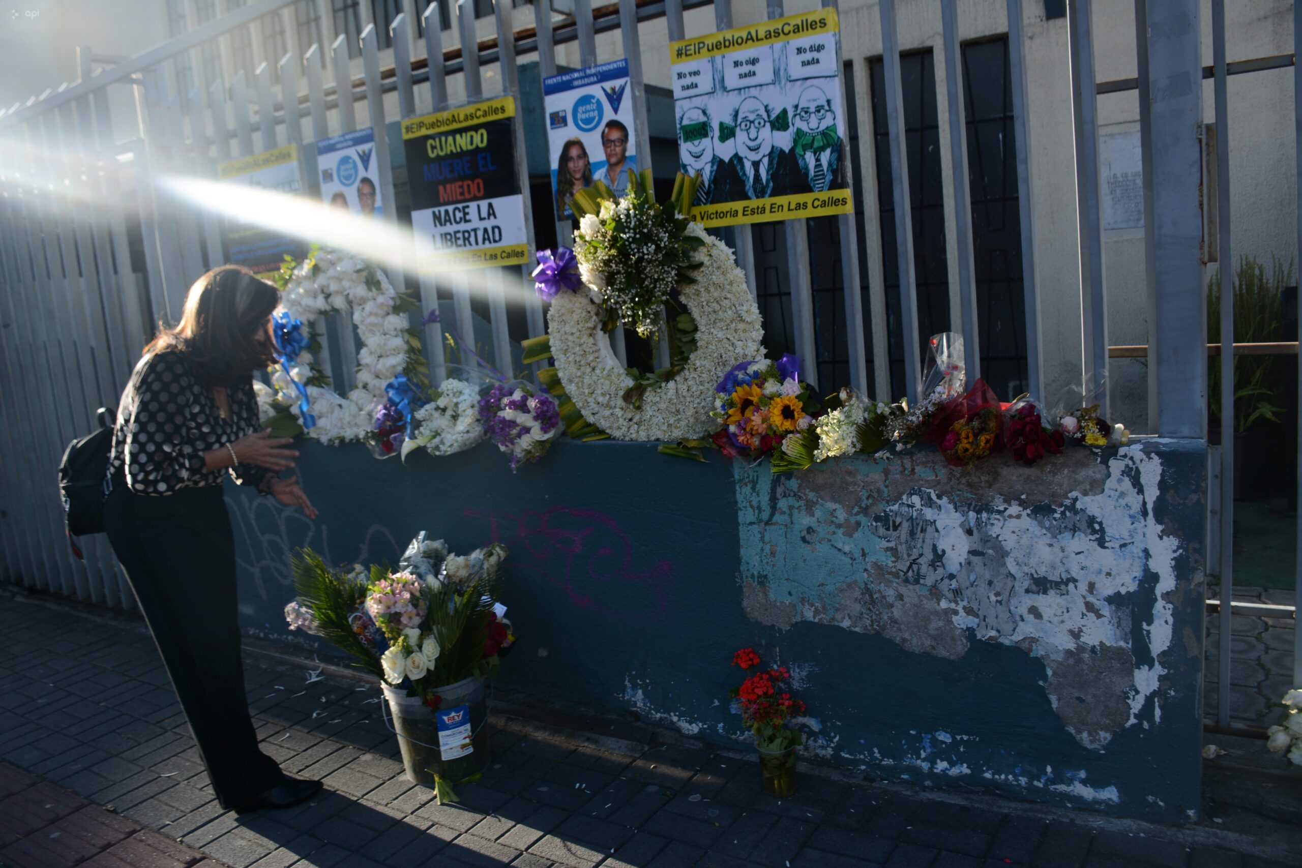 Suceso. El asesinato de Fernando Villavicencio provocó un duelo colectivo entre muchos ciudadanos.