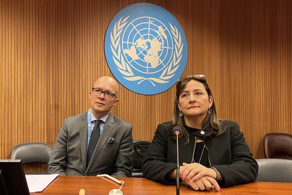 Juristas. Jan-Michael Simon y Angela Buitrago, miembros del Grupo de Expertos Independientes de la ONU.