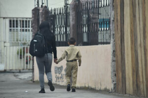 Inseguridad en los exteriores de  escuelas y colegios genera temor