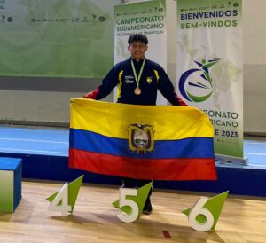 El ambateño Erick Ledesma alcanza el tercer lugar en el Sudamericano de Gimnasia de Trampolín
