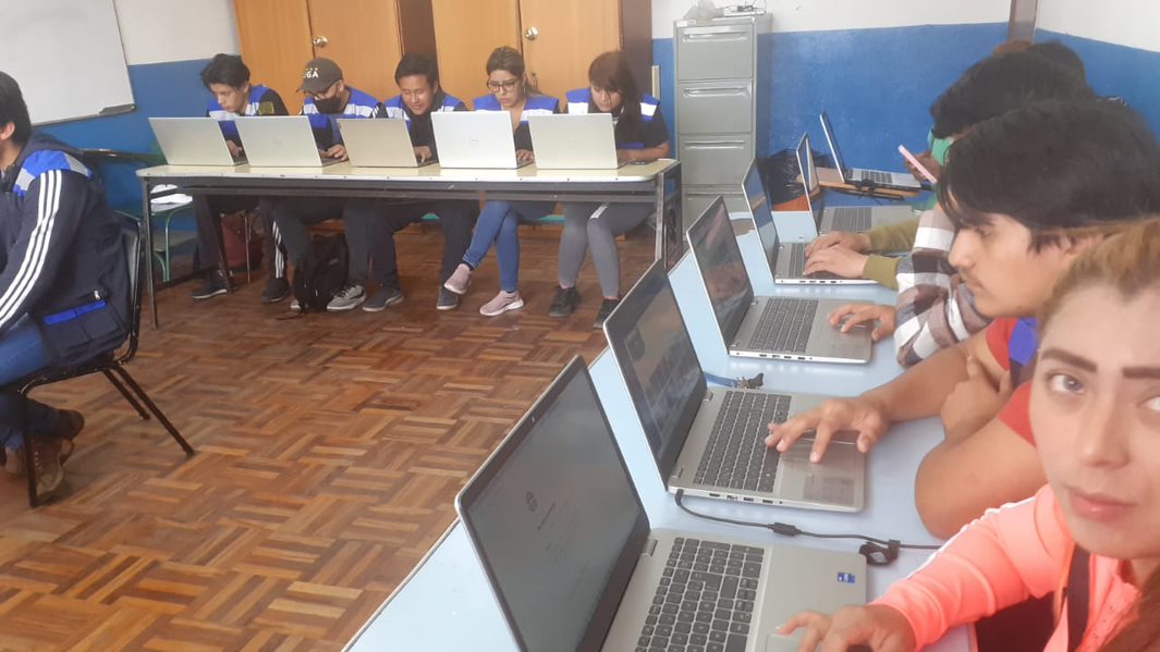 Escuela Taller Quito graduó a 56 jóvenes en oficios técnicos.